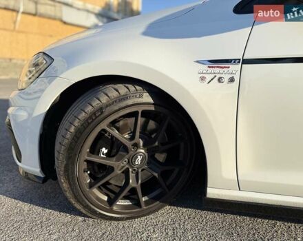 Білий Фольксваген Гольф Р, об'ємом двигуна 1.97 л та пробігом 83 тис. км за 25800 $, фото 4 на Automoto.ua