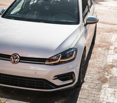 Белый Фольксваген Гольф Р, объемом двигателя 1.97 л и пробегом 57 тыс. км за 25499 $, фото 63 на Automoto.ua