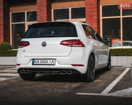 Белый Фольксваген Гольф Р, объемом двигателя 1.97 л и пробегом 57 тыс. км за 25499 $, фото 49 на Automoto.ua