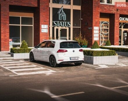 Белый Фольксваген Гольф Р, объемом двигателя 1.97 л и пробегом 57 тыс. км за 25499 $, фото 67 на Automoto.ua