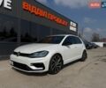 Белый Фольксваген Гольф Р, объемом двигателя 2 л и пробегом 85 тыс. км за 27800 $, фото 1 на Automoto.ua