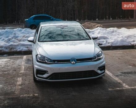 Белый Фольксваген Гольф Р, объемом двигателя 1.97 л и пробегом 57 тыс. км за 25499 $, фото 1 на Automoto.ua