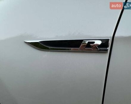 Білий Фольксваген Гольф Р, об'ємом двигуна 1.97 л та пробігом 64 тис. км за 26700 $, фото 45 на Automoto.ua