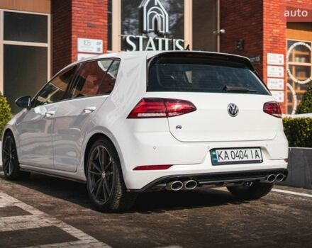 Белый Фольксваген Гольф Р, объемом двигателя 1.97 л и пробегом 57 тыс. км за 25499 $, фото 66 на Automoto.ua
