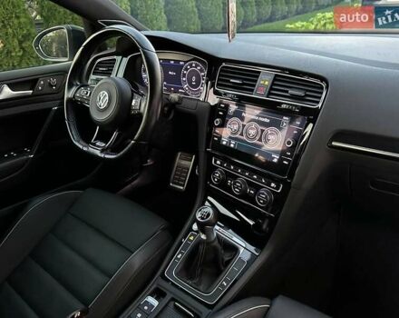 Білий Фольксваген Гольф Р, об'ємом двигуна 1.97 л та пробігом 64 тис. км за 26700 $, фото 35 на Automoto.ua