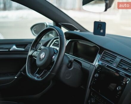 Белый Фольксваген Гольф Р, объемом двигателя 1.97 л и пробегом 57 тыс. км за 25499 $, фото 78 на Automoto.ua