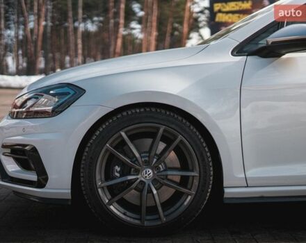 Белый Фольксваген Гольф Р, объемом двигателя 1.97 л и пробегом 57 тыс. км за 25499 $, фото 35 на Automoto.ua