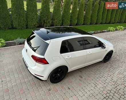 Білий Фольксваген Гольф Р, об'ємом двигуна 1.97 л та пробігом 64 тис. км за 26700 $, фото 47 на Automoto.ua