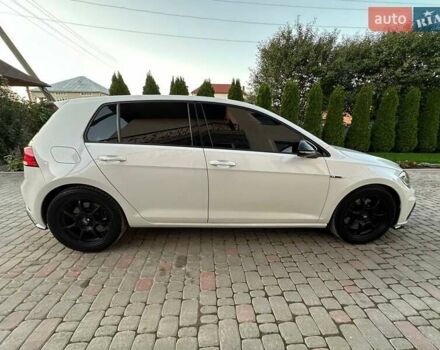 Білий Фольксваген Гольф Р, об'ємом двигуна 1.97 л та пробігом 64 тис. км за 26700 $, фото 12 на Automoto.ua