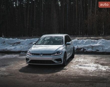 Белый Фольксваген Гольф Р, объемом двигателя 1.97 л и пробегом 57 тыс. км за 25499 $, фото 37 на Automoto.ua