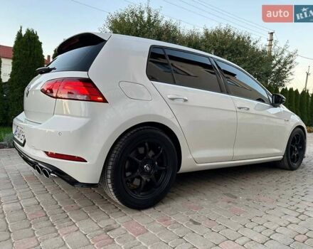 Білий Фольксваген Гольф Р, об'ємом двигуна 1.97 л та пробігом 64 тис. км за 26700 $, фото 15 на Automoto.ua