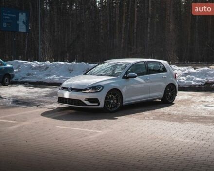 Белый Фольксваген Гольф Р, объемом двигателя 1.97 л и пробегом 57 тыс. км за 25499 $, фото 46 на Automoto.ua