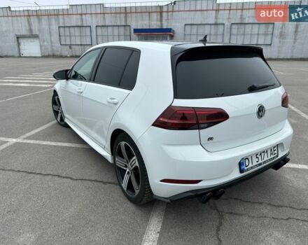 Білий Фольксваген Гольф Р, об'ємом двигуна 2 л та пробігом 70 тис. км за 24000 $, фото 4 на Automoto.ua