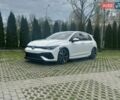 Белый Фольксваген Гольф Р, объемом двигателя 2 л и пробегом 25 тыс. км за 43000 $, фото 1 на Automoto.ua