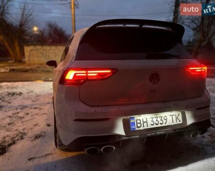 Білий Фольксваген Гольф Р, об'ємом двигуна 2 л та пробігом 41 тис. км за 49900 $, фото 2 на Automoto.ua