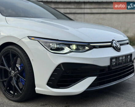 Білий Фольксваген Гольф Р, об'ємом двигуна 2 л та пробігом 33 тис. км за 46000 $, фото 13 на Automoto.ua