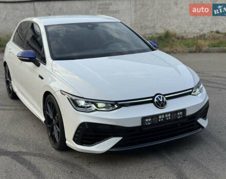 Білий Фольксваген Гольф Р, об'ємом двигуна 2 л та пробігом 33 тис. км за 46000 $, фото 2 на Automoto.ua