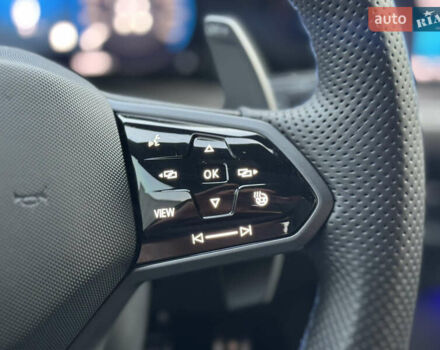 Білий Фольксваген Гольф Р, об'ємом двигуна 2 л та пробігом 33 тис. км за 46000 $, фото 48 на Automoto.ua