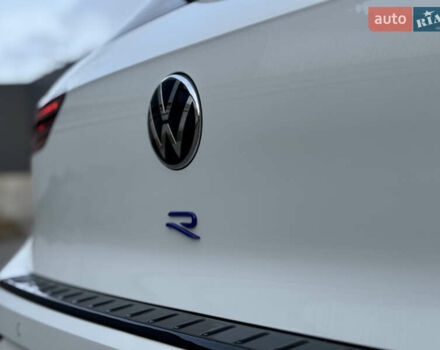 Білий Фольксваген Гольф Р, об'ємом двигуна 2 л та пробігом 33 тис. км за 46000 $, фото 17 на Automoto.ua