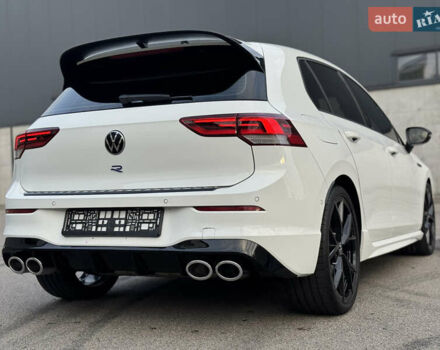 Білий Фольксваген Гольф Р, об'ємом двигуна 2 л та пробігом 33 тис. км за 46000 $, фото 5 на Automoto.ua