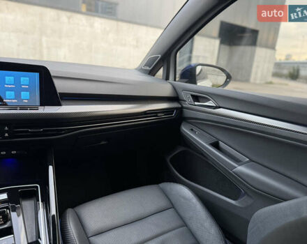 Білий Фольксваген Гольф Р, об'ємом двигуна 2 л та пробігом 33 тис. км за 46000 $, фото 37 на Automoto.ua