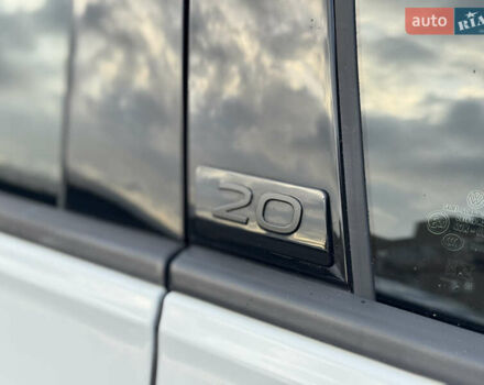 Білий Фольксваген Гольф Р, об'ємом двигуна 2 л та пробігом 33 тис. км за 46000 $, фото 16 на Automoto.ua