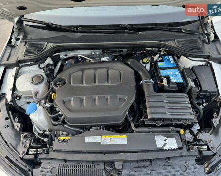 Білий Фольксваген Гольф Р, об'ємом двигуна 2 л та пробігом 33 тис. км за 46000 $, фото 52 на Automoto.ua