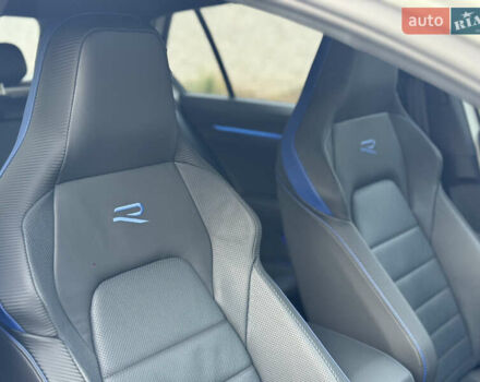 Білий Фольксваген Гольф Р, об'ємом двигуна 2 л та пробігом 33 тис. км за 46000 $, фото 34 на Automoto.ua