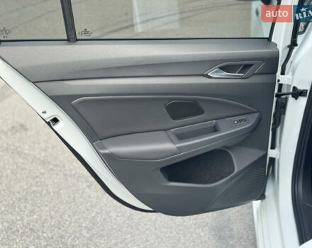 Білий Фольксваген Гольф Р, об'ємом двигуна 2 л та пробігом 33 тис. км за 46000 $, фото 25 на Automoto.ua