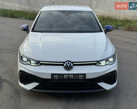 Білий Фольксваген Гольф Р, об'ємом двигуна 2 л та пробігом 33 тис. км за 46000 $, фото 1 на Automoto.ua