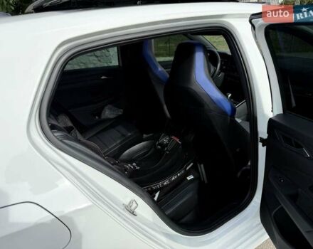 Белый Фольксваген Гольф Р, объемом двигателя 1.98 л и пробегом 3 тыс. км за 45000 $, фото 28 на Automoto.ua