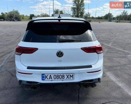 Білий Фольксваген Гольф Р, об'ємом двигуна 2 л та пробігом 2 тис. км за 51000 $, фото 3 на Automoto.ua