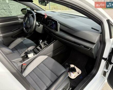 Белый Фольксваген Гольф Р, объемом двигателя 1.98 л и пробегом 3 тыс. км за 45000 $, фото 27 на Automoto.ua