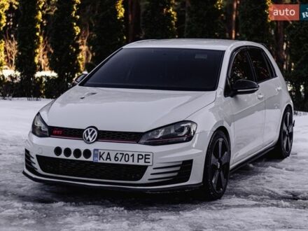 Белый Фольксваген Гольф Р, объемом двигателя 2 л и пробегом 180 тыс. км за 14999 $, фото 1 на Automoto.ua