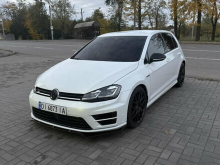 Белый Фольксваген Гольф Р, объемом двигателя 1.97 л и пробегом 154 тыс. км за 22000 $, фото 1 на Automoto.ua