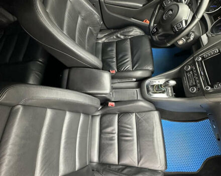 Черный Фольксваген Гольф Р, объемом двигателя 2 л и пробегом 209 тыс. км за 13200 $, фото 15 на Automoto.ua