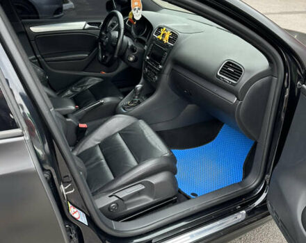 Черный Фольксваген Гольф Р, объемом двигателя 2 л и пробегом 209 тыс. км за 13200 $, фото 8 на Automoto.ua