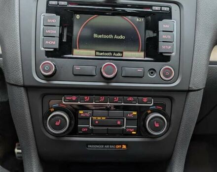 Чорний Фольксваген Гольф Р, об'ємом двигуна 2 л та пробігом 84 тис. км за 15000 $, фото 26 на Automoto.ua