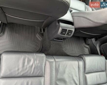 Чорний Фольксваген Гольф Р, об'ємом двигуна 2 л та пробігом 84 тис. км за 15000 $, фото 34 на Automoto.ua