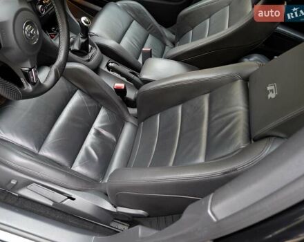 Чорний Фольксваген Гольф Р, об'ємом двигуна 2 л та пробігом 84 тис. км за 15000 $, фото 18 на Automoto.ua