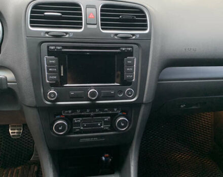 Черный Фольксваген Гольф Р, объемом двигателя 1.97 л и пробегом 140 тыс. км за 13500 $, фото 12 на Automoto.ua