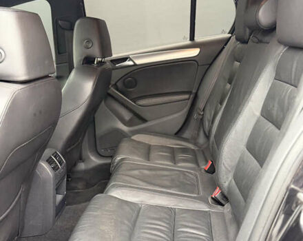 Чорний Фольксваген Гольф Р, об'ємом двигуна 2 л та пробігом 240 тис. км за 11000 $, фото 7 на Automoto.ua