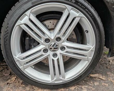 Чорний Фольксваген Гольф Р, об'ємом двигуна 2 л та пробігом 84 тис. км за 15000 $, фото 35 на Automoto.ua