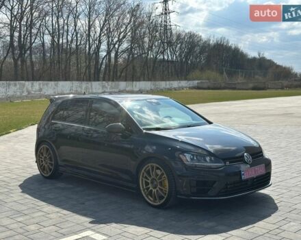 Черный Фольксваген Гольф Р, объемом двигателя 2 л и пробегом 130 тыс. км за 20000 $, фото 6 на Automoto.ua