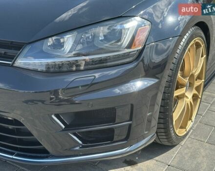 Черный Фольксваген Гольф Р, объемом двигателя 2 л и пробегом 130 тыс. км за 20000 $, фото 8 на Automoto.ua