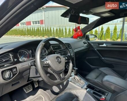 Черный Фольксваген Гольф Р, объемом двигателя 2 л и пробегом 130 тыс. км за 20000 $, фото 13 на Automoto.ua