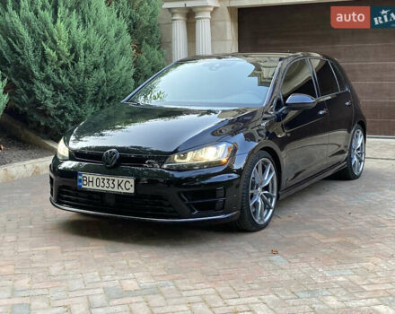 Черный Фольксваген Гольф Р, объемом двигателя 2 л и пробегом 70 тыс. км за 22900 $, фото 2 на Automoto.ua