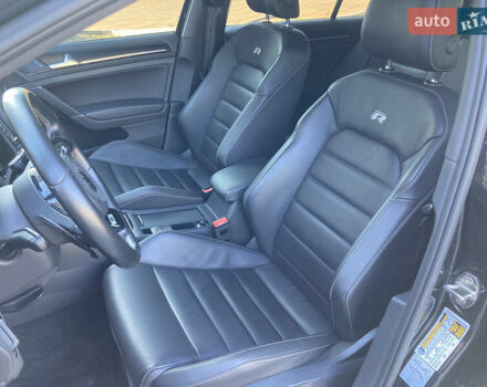 Черный Фольксваген Гольф Р, объемом двигателя 2 л и пробегом 70 тыс. км за 22900 $, фото 15 на Automoto.ua