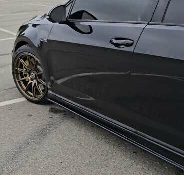 Черный Фольксваген Гольф Р, объемом двигателя 2 л и пробегом 141 тыс. км за 18500 $, фото 9 на Automoto.ua