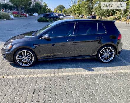 Черный Фольксваген Гольф Р, объемом двигателя 2 л и пробегом 70 тыс. км за 20700 $, фото 5 на Automoto.ua